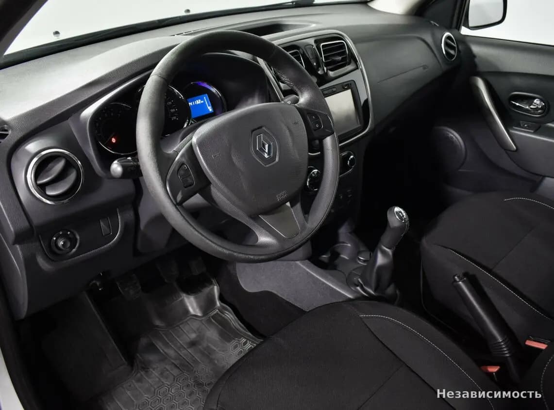 Renault Sandero 2016 с пробегом — фото 9