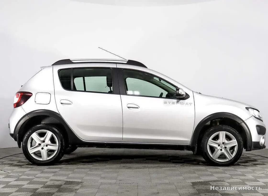 Renault Sandero 2016 с пробегом — фото 4