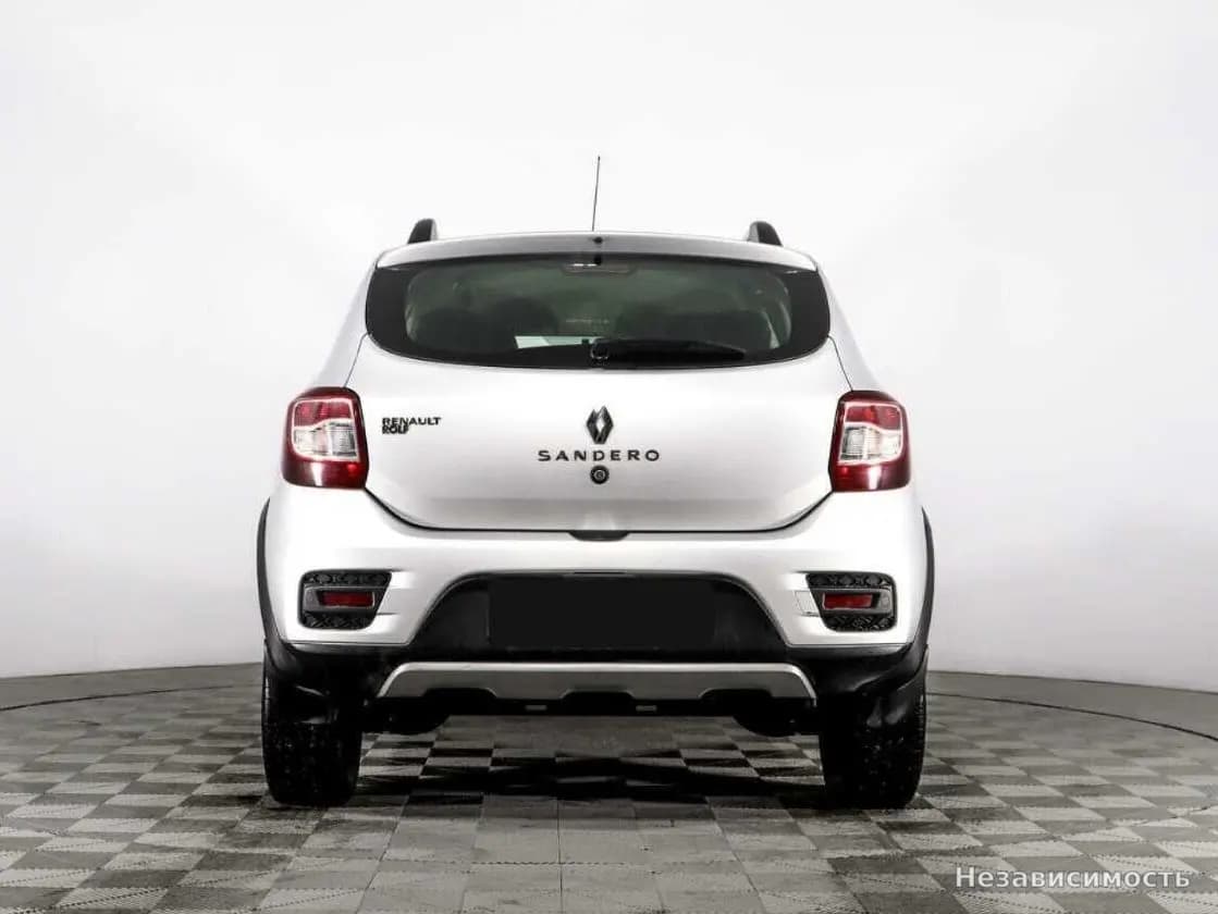 Renault Sandero 2016 с пробегом — фото 6