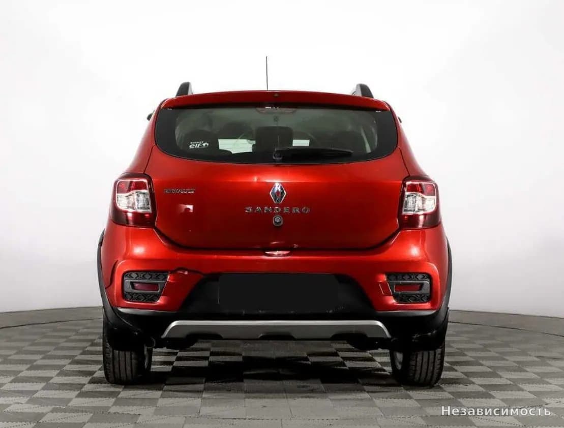 Renault Sandero 2015 с пробегом — фото 6