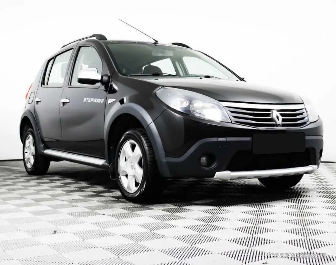 Renault Sandero 2013 с пробегом — фото 3