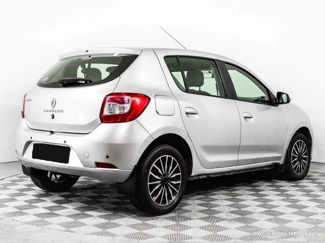 Renault Sandero 2015 с пробегом — фото 5