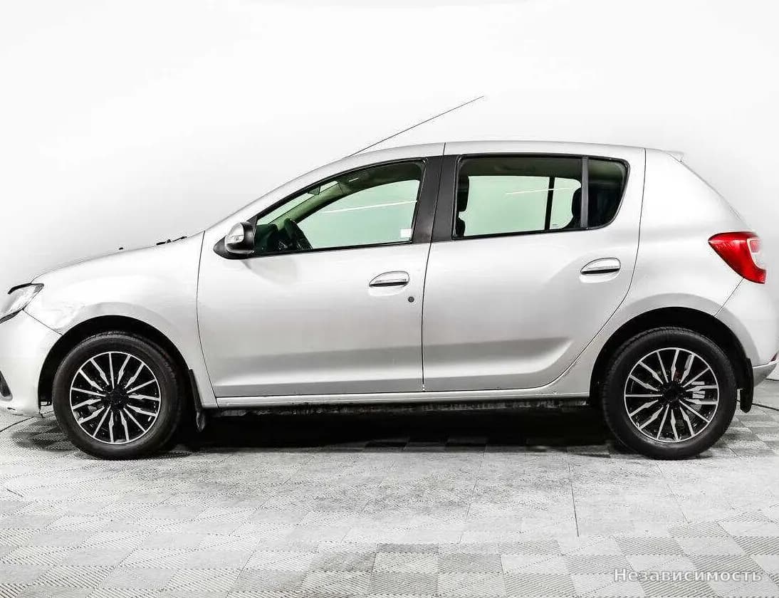 Renault Sandero 2015 с пробегом — фото 8