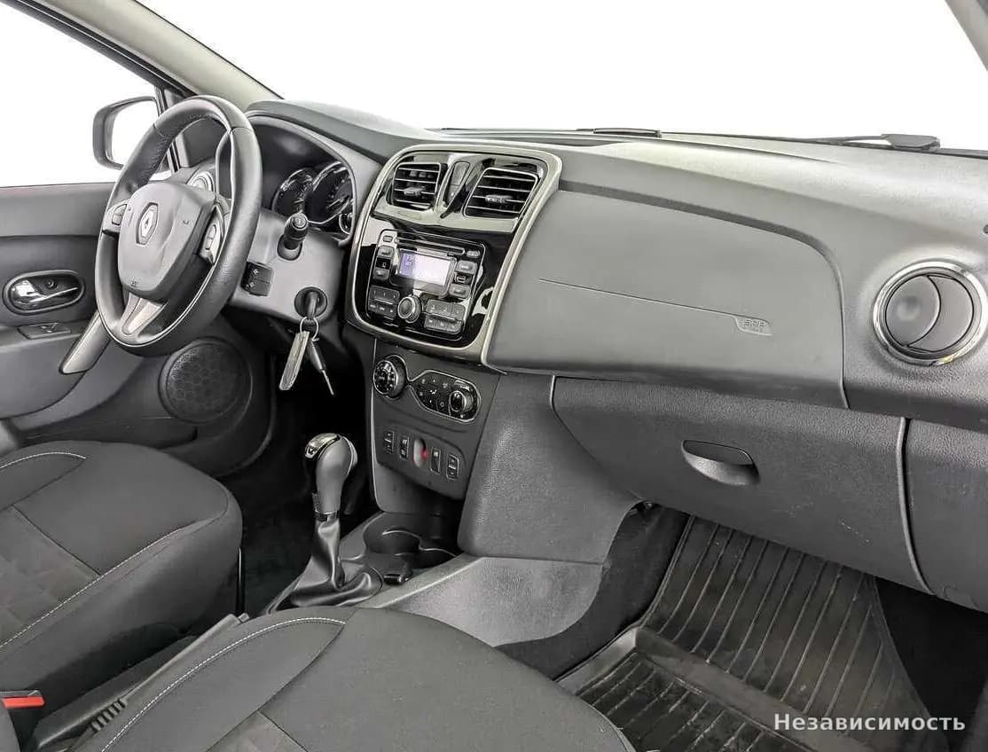 Renault Sandero 2016 с пробегом — фото 9