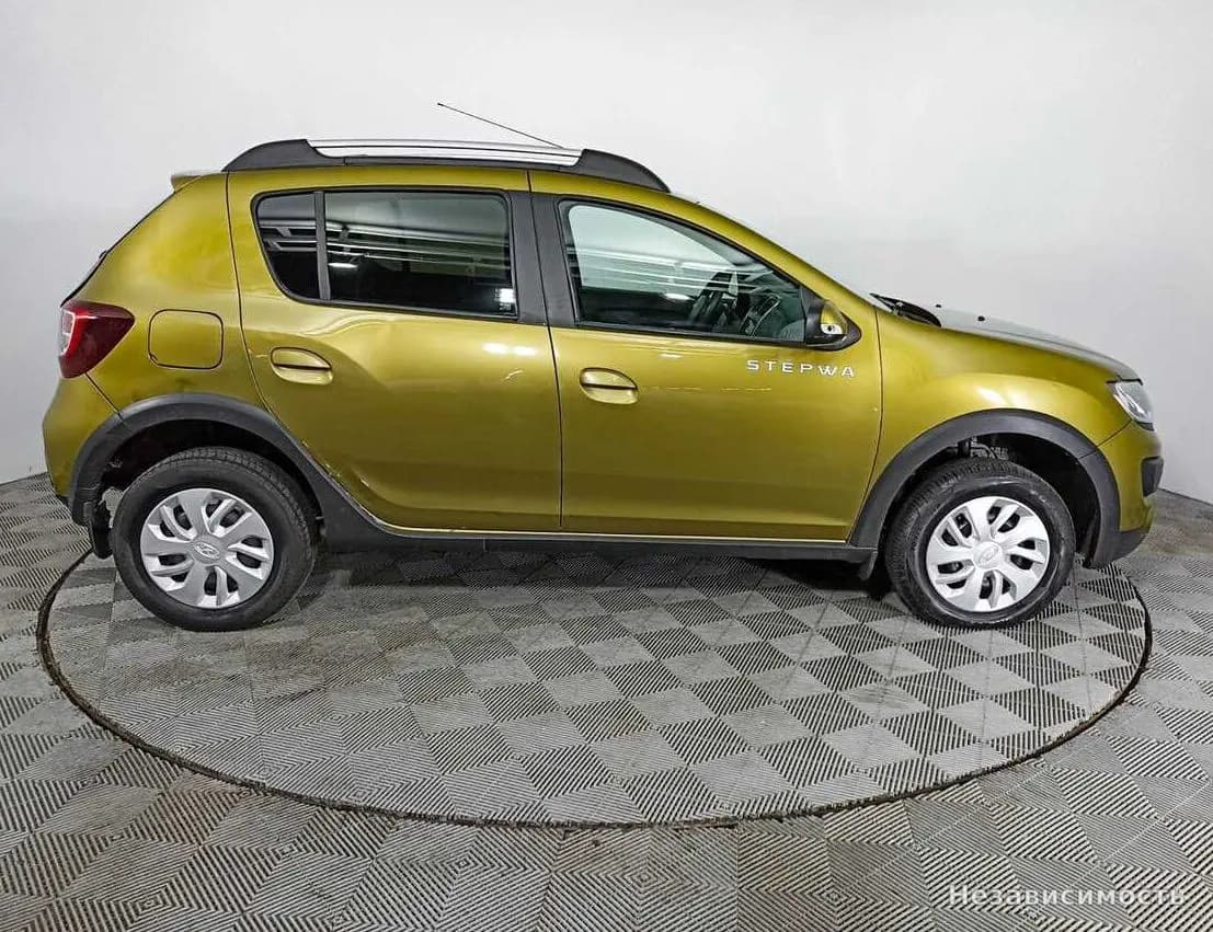 Renault Sandero 2017 с пробегом — фото 4