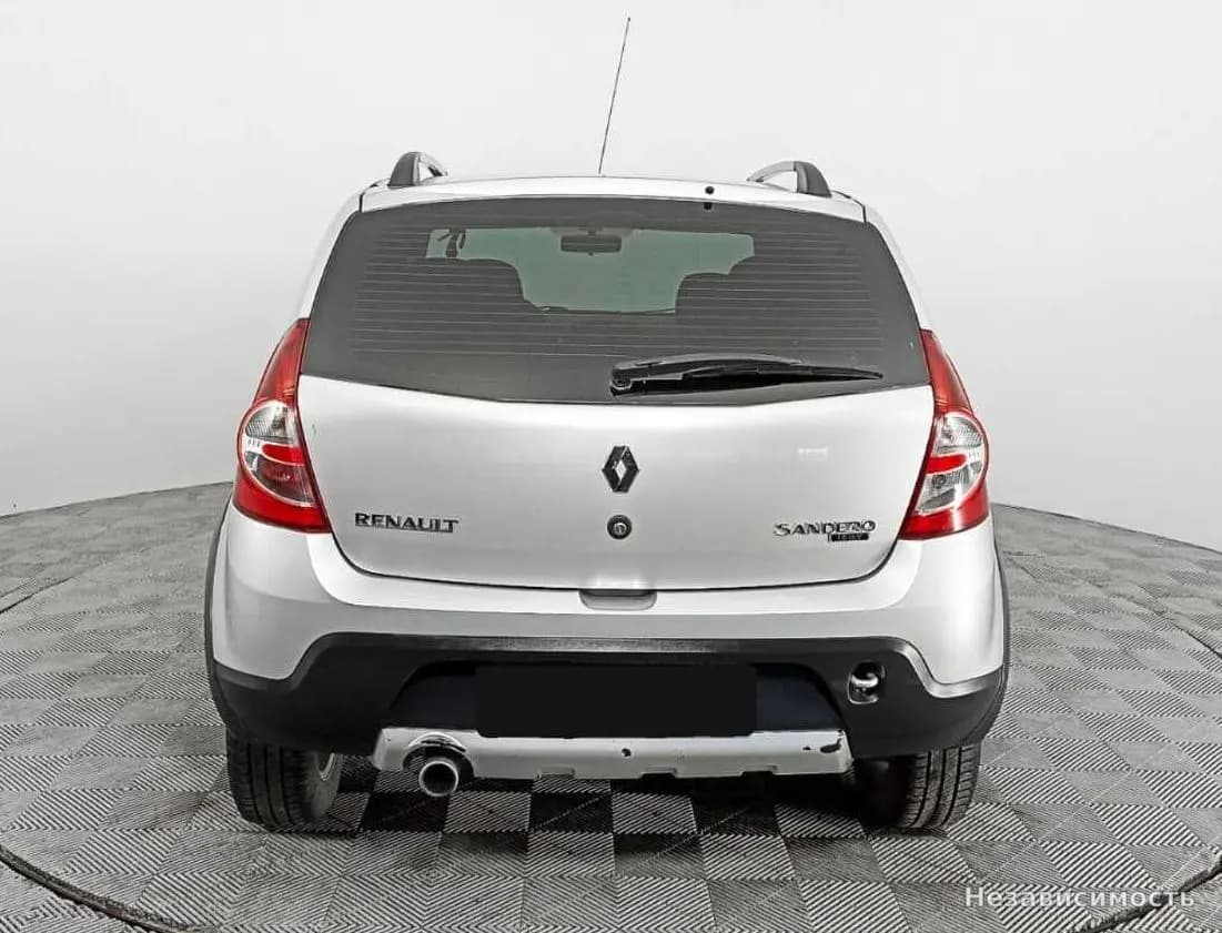 Renault Sandero 2013 с пробегом — фото 6
