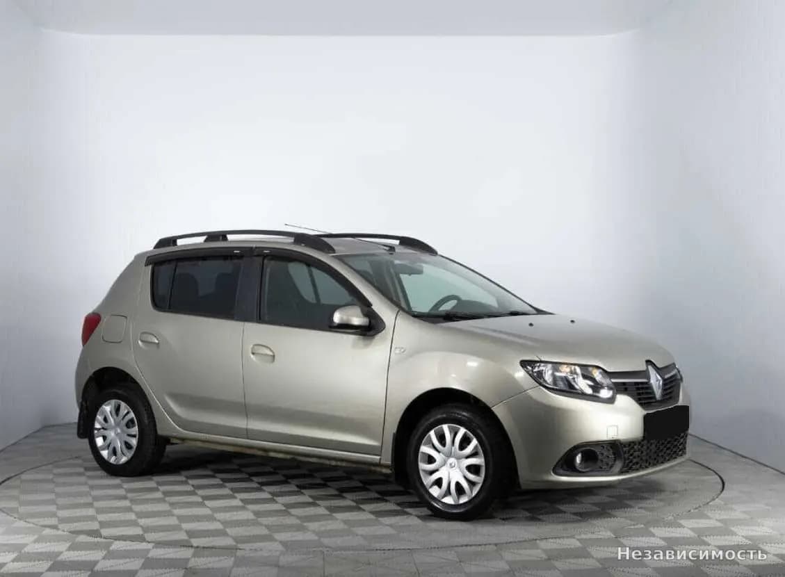 Renault Sandero 2015 с пробегом — фото 3