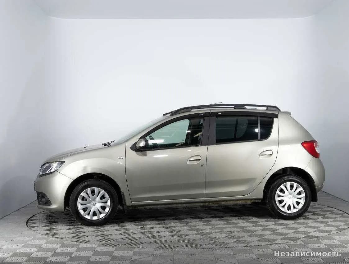 Renault Sandero 2015 с пробегом — фото 8
