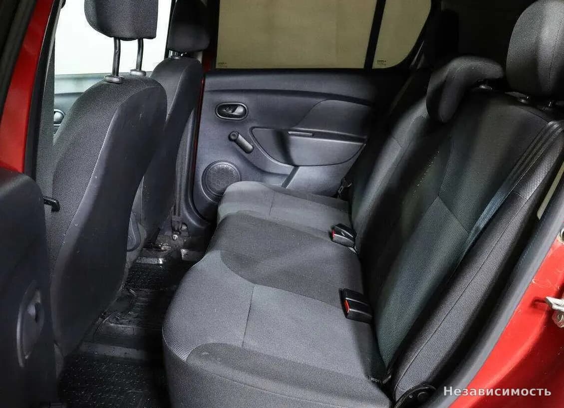 Renault Sandero 2015 с пробегом — фото 9