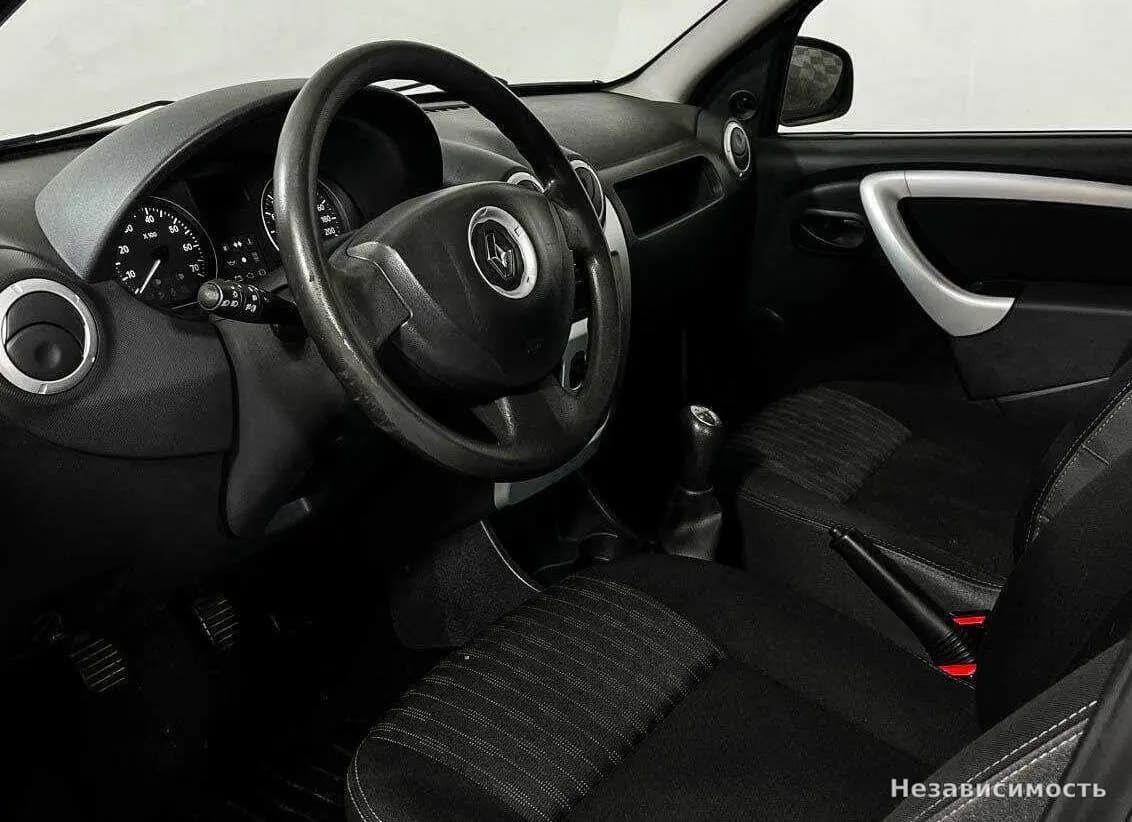 Renault Sandero 2013 с пробегом — фото 6
