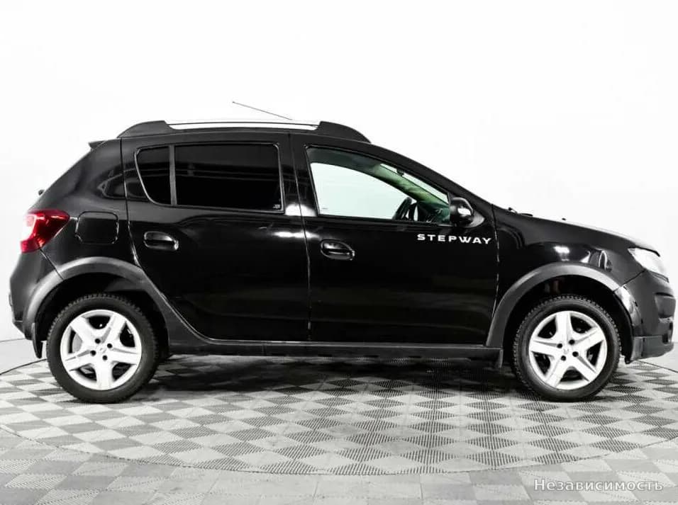 Renault Sandero 2017 с пробегом — фото 4