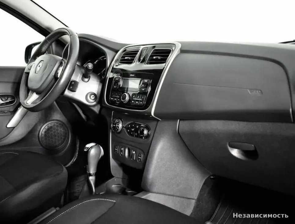 Renault Sandero 2017 с пробегом — фото 9