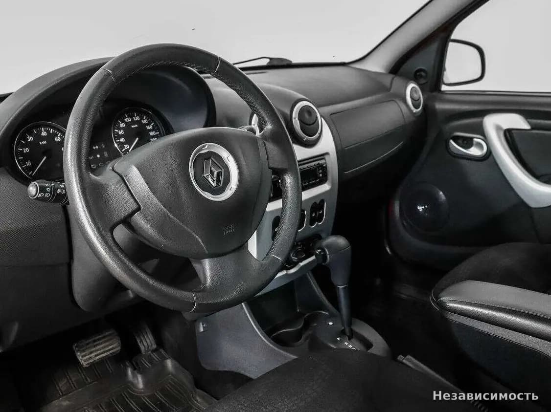 Renault Sandero 2014 с пробегом — фото 9