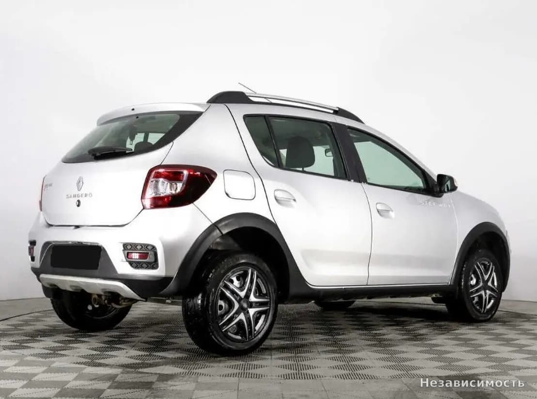 Renault Sandero 2017 с пробегом — фото 4