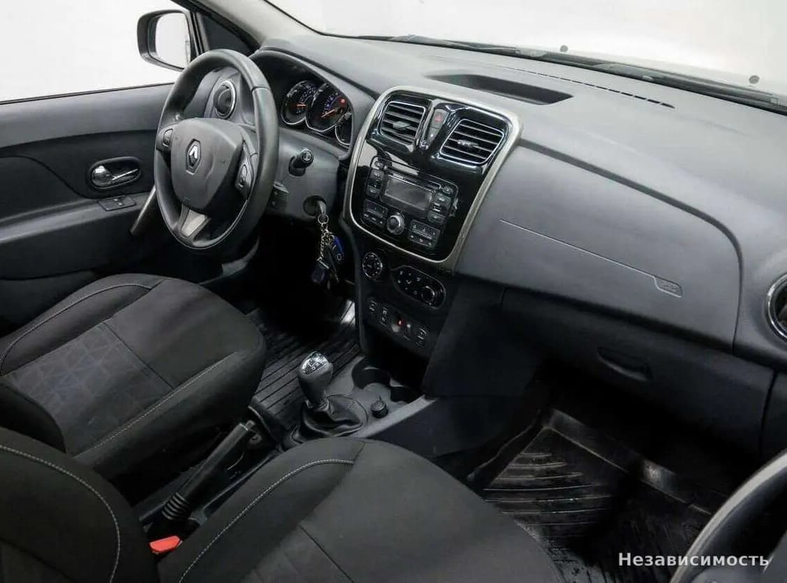 Renault Sandero 2015 с пробегом — фото 8