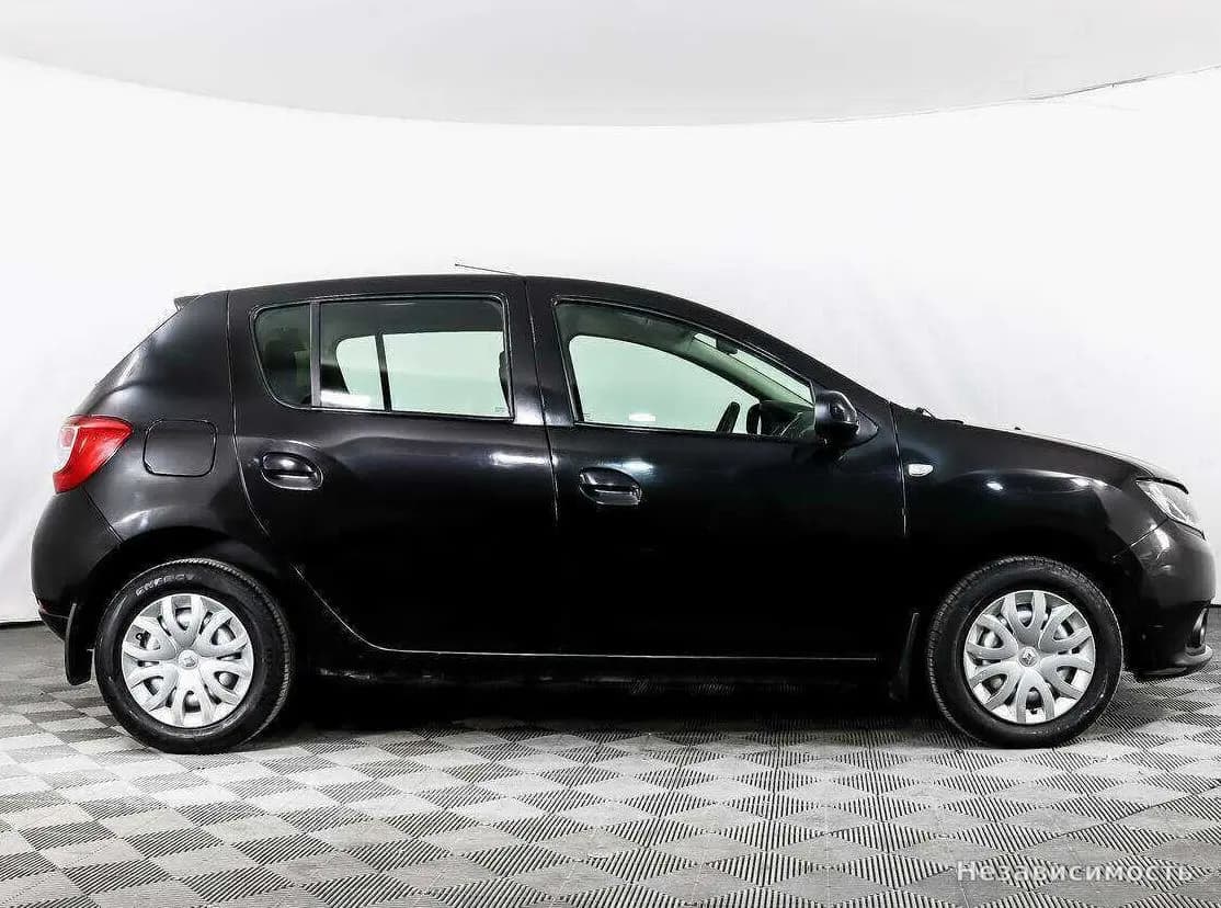 Renault Sandero 2015 с пробегом — фото 4