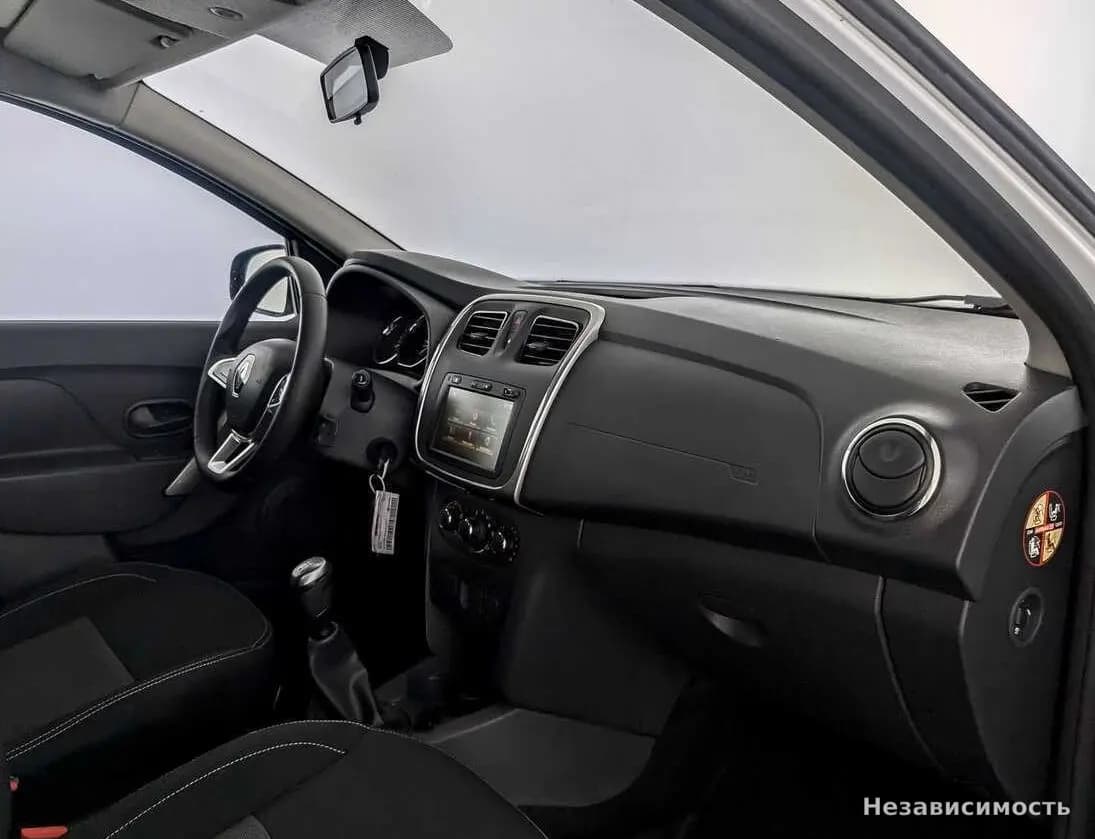 Renault Sandero 2022 с пробегом — фото 10