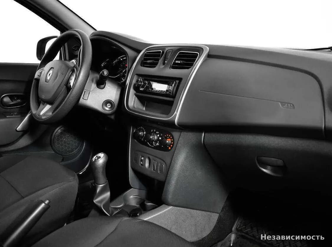 Renault Sandero 2017 с пробегом — фото 7