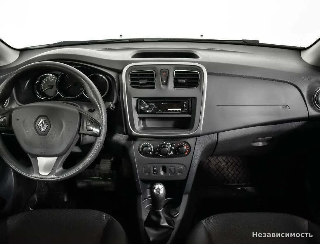 Renault Sandero 2017 с пробегом — фото 10