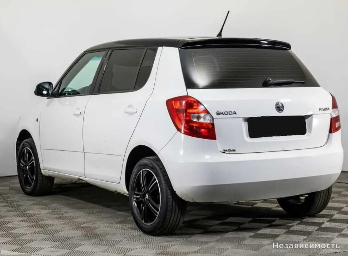 Skoda Fabia 2013 с пробегом — фото 7