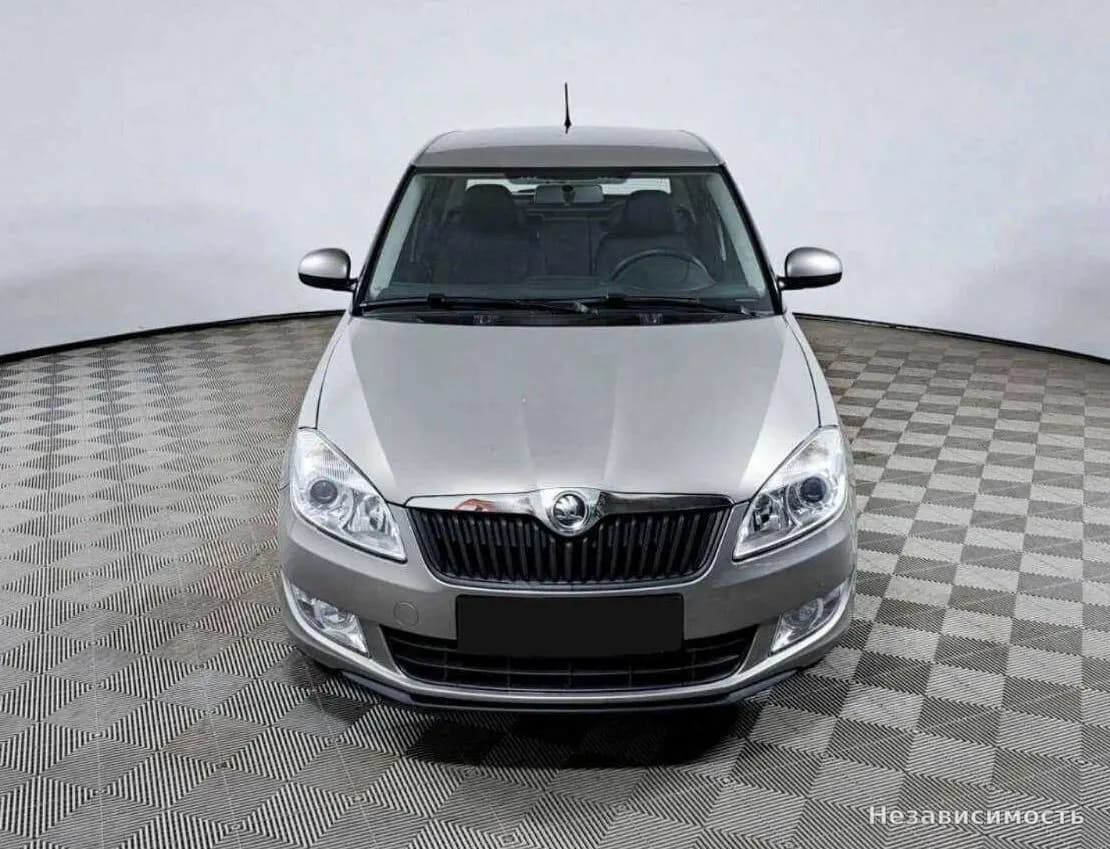 Skoda Fabia 2013 с пробегом — фото 2