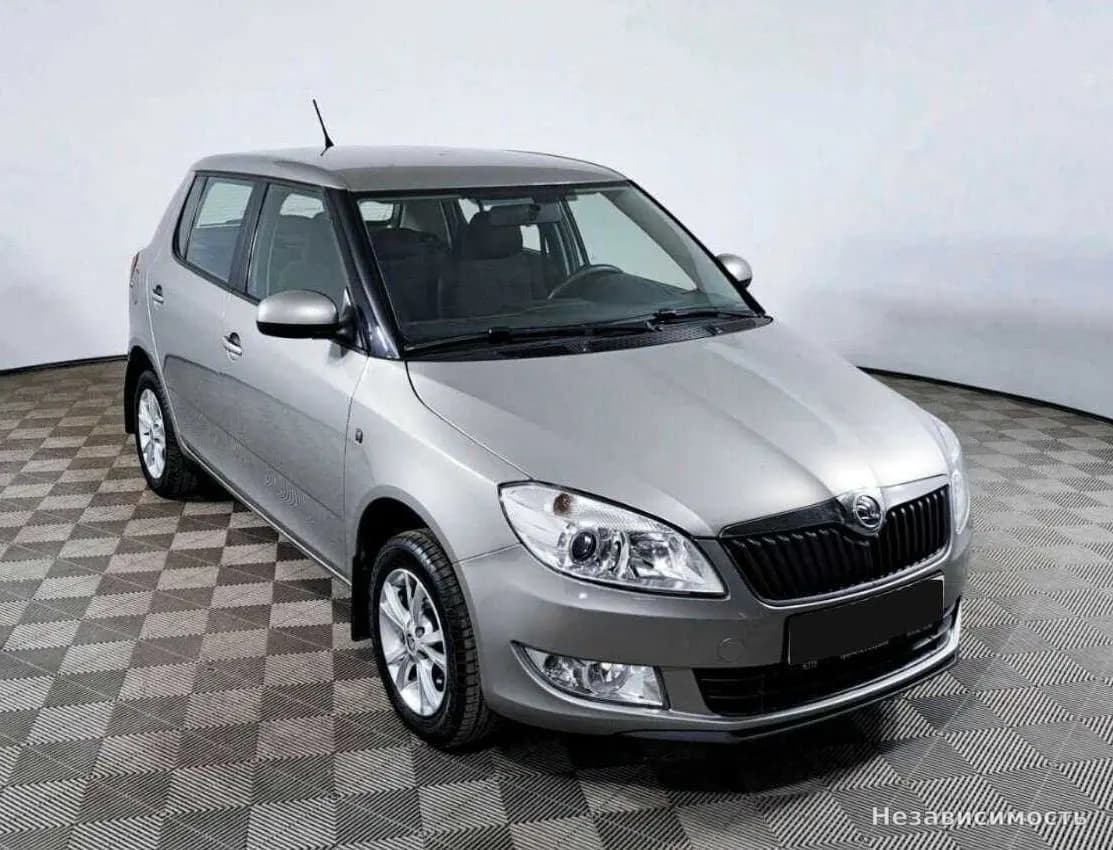 Skoda Fabia 2013 с пробегом — фото 3