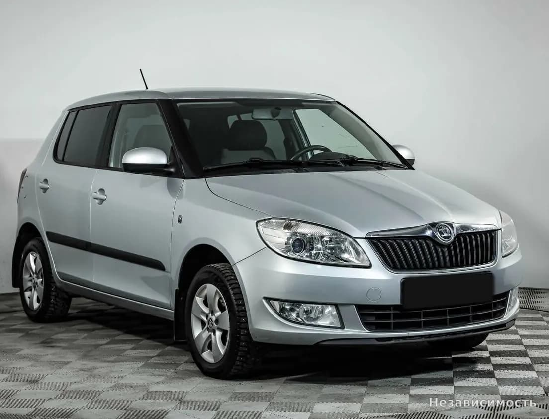 Skoda Fabia 2014 с пробегом — фото 3