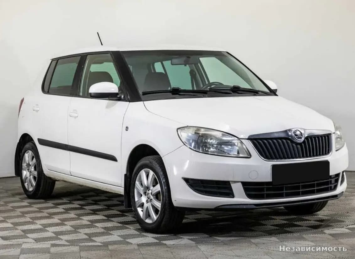 Skoda Fabia 2014 с пробегом — фото 3