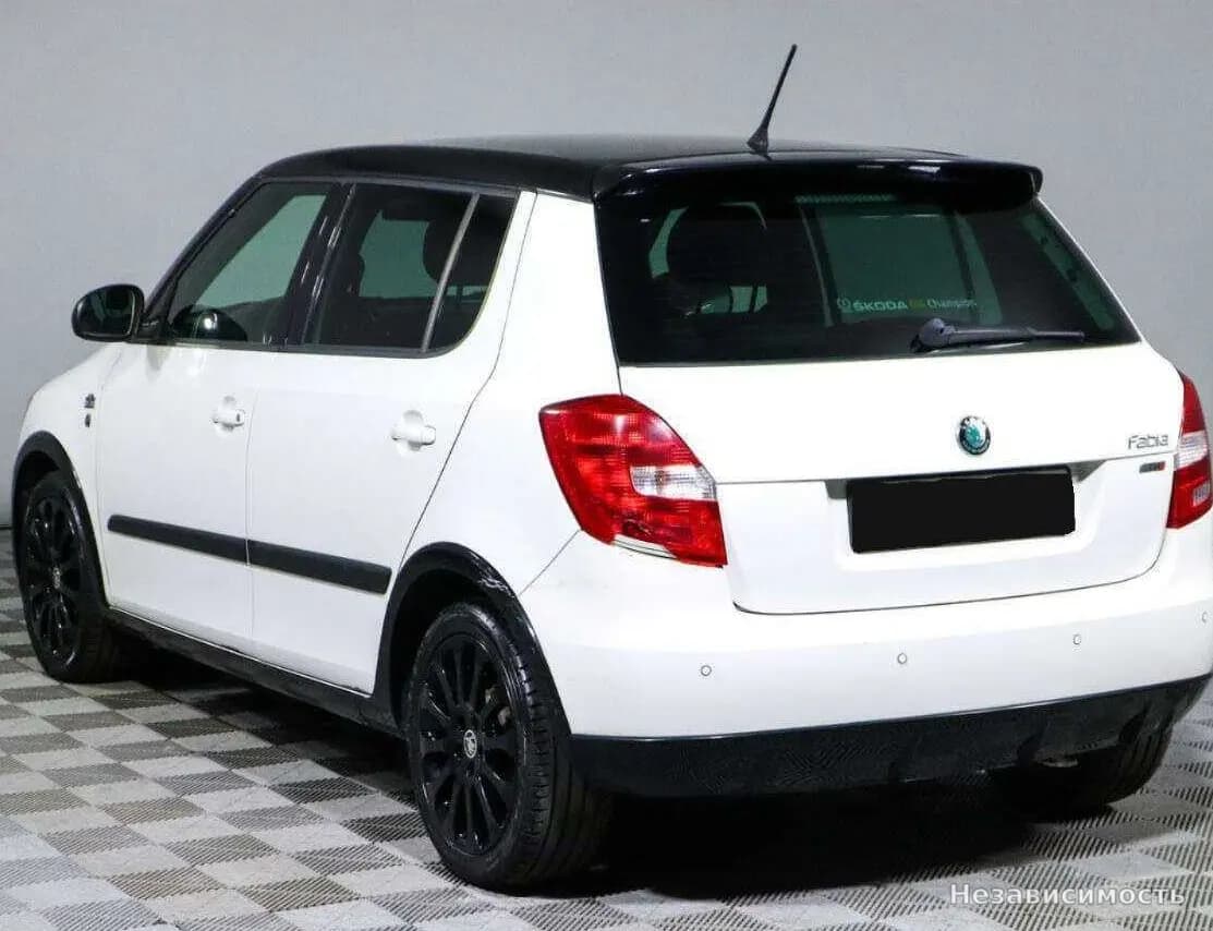Skoda Fabia 2012 с пробегом — фото 7
