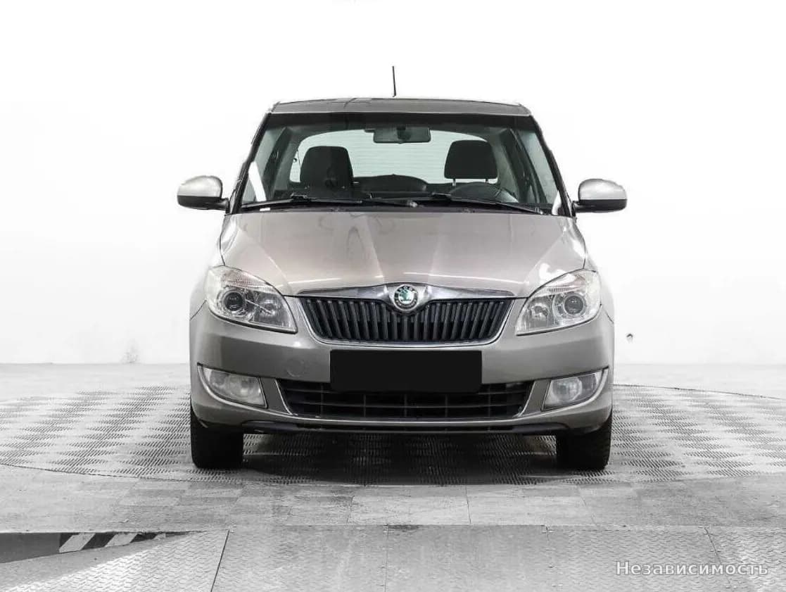 Skoda Fabia 2012 с пробегом — фото 2