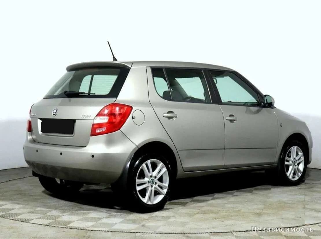Skoda Fabia 2014 с пробегом — фото 4