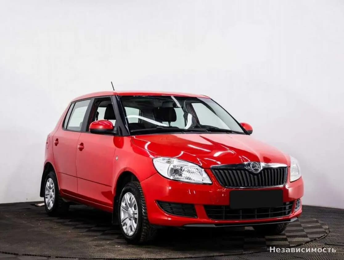 Skoda Fabia 2013 с пробегом — фото 3