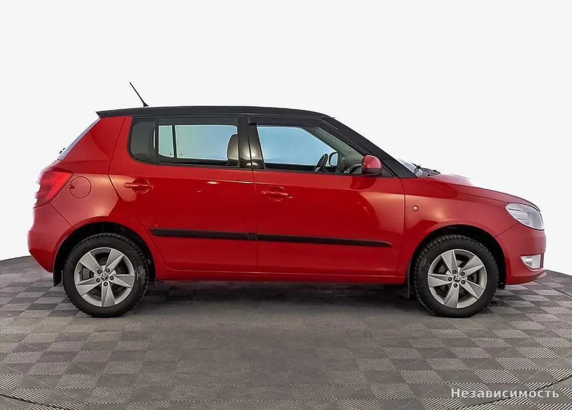 Skoda Fabia 2013 с пробегом — фото 4