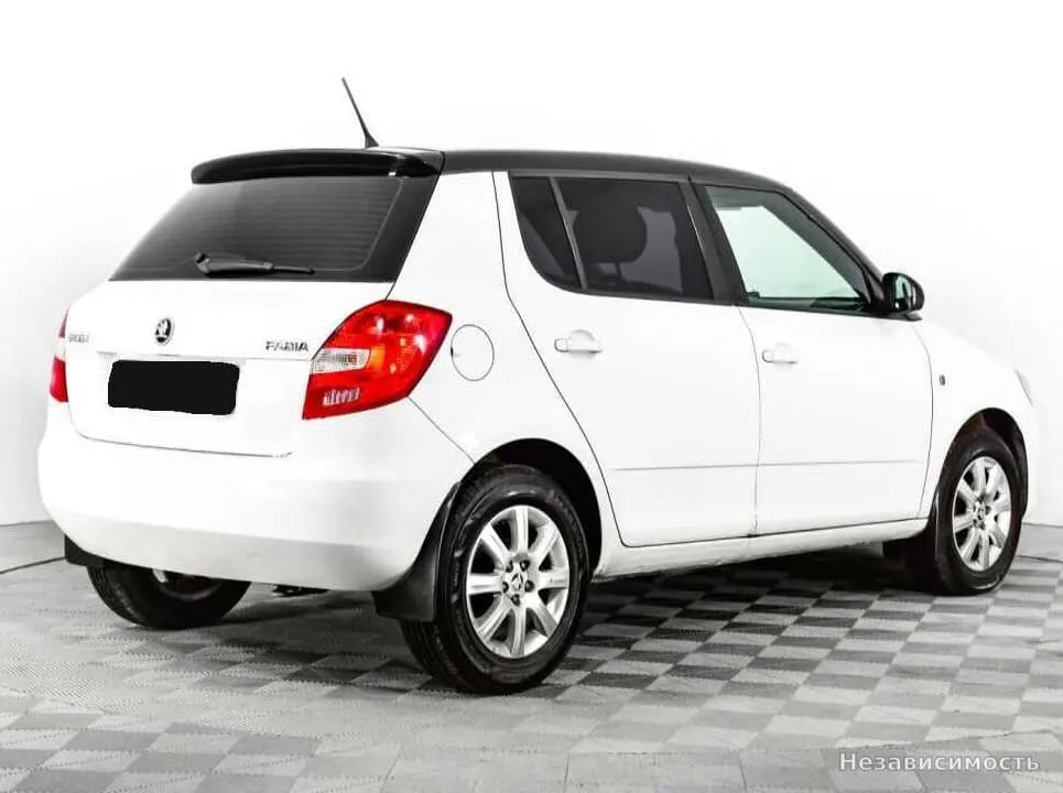 Skoda Fabia 2013 с пробегом — фото 5