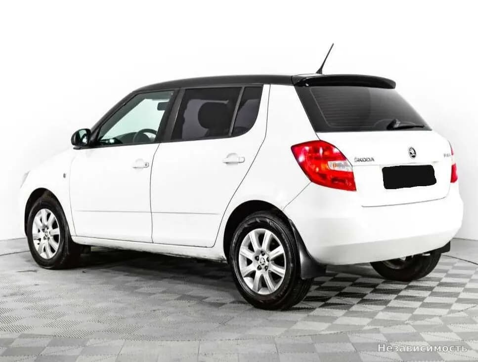 Skoda Fabia 2013 с пробегом — фото 7