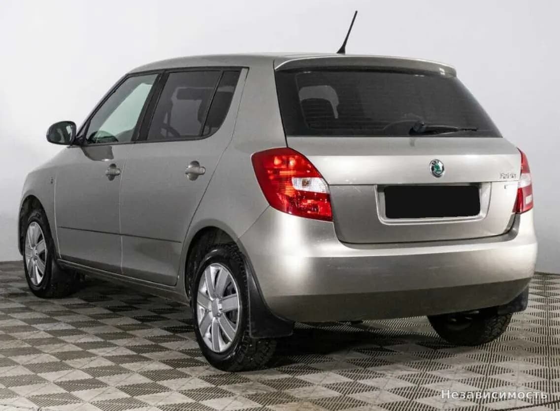 Skoda Fabia 2012 с пробегом — фото 7
