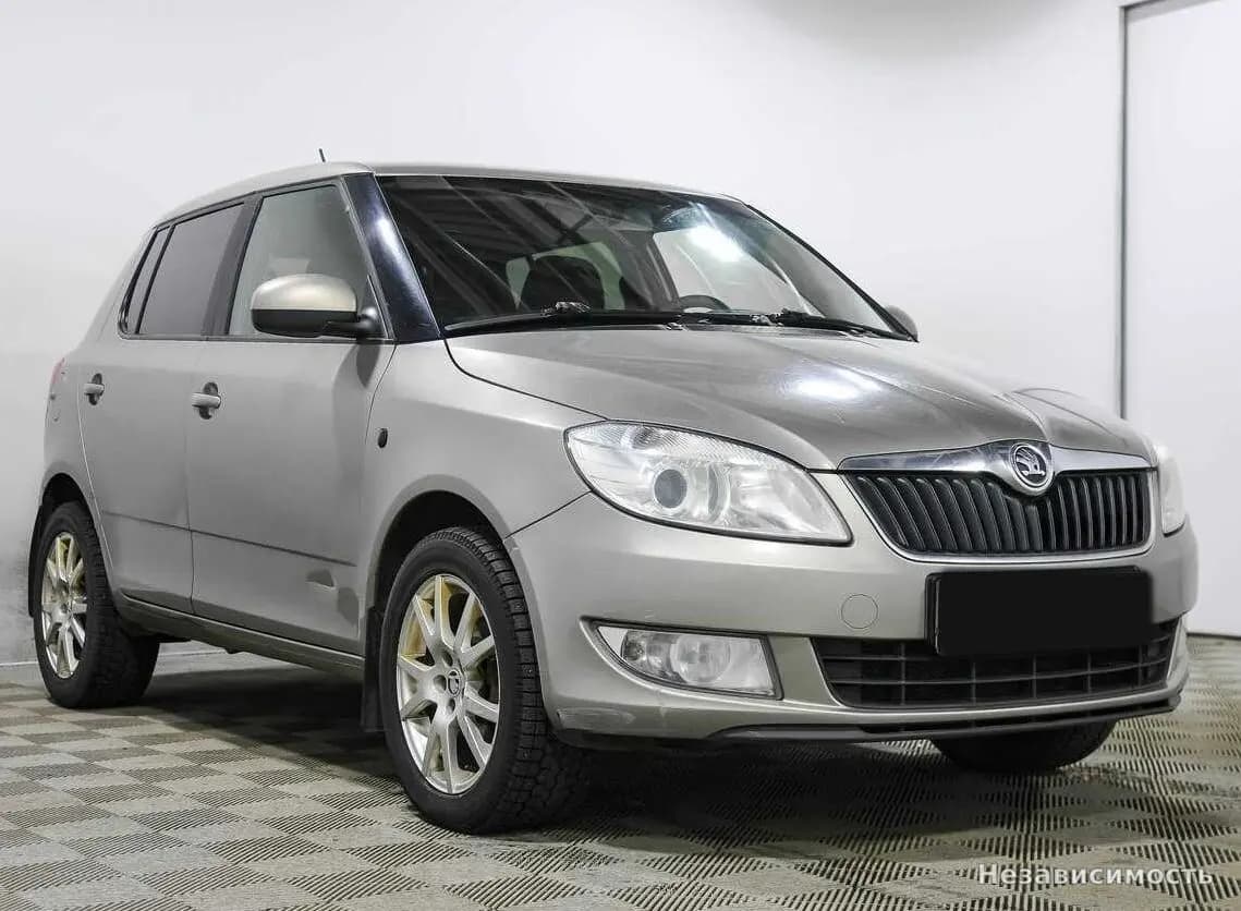 Skoda Fabia 2013 с пробегом — фото 3