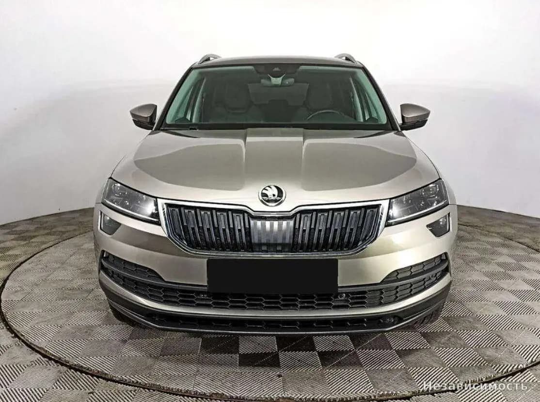 Skoda Karoq 2021 с пробегом — фото 2