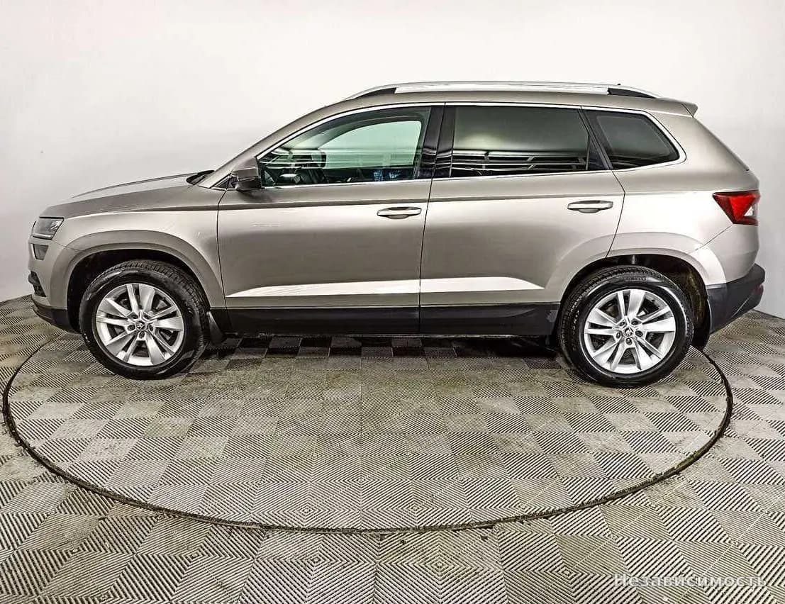 Skoda Karoq 2021 с пробегом — фото 8