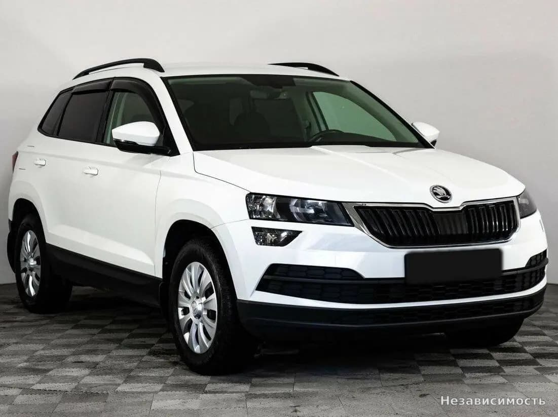 Skoda Karoq 2021 с пробегом — фото 3