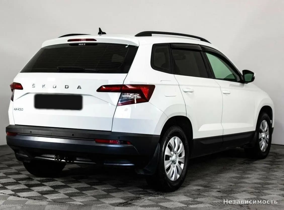 Skoda Karoq 2021 с пробегом — фото 4