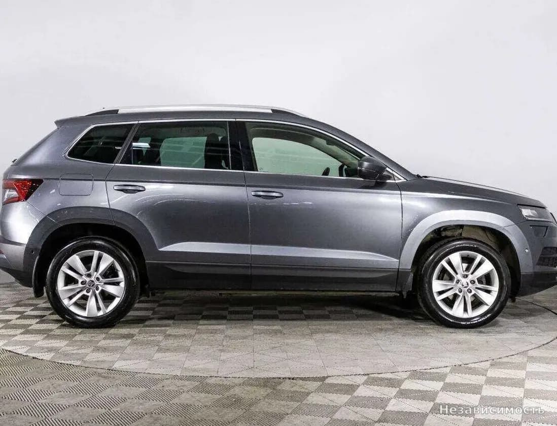Skoda Karoq 2020 с пробегом — фото 3