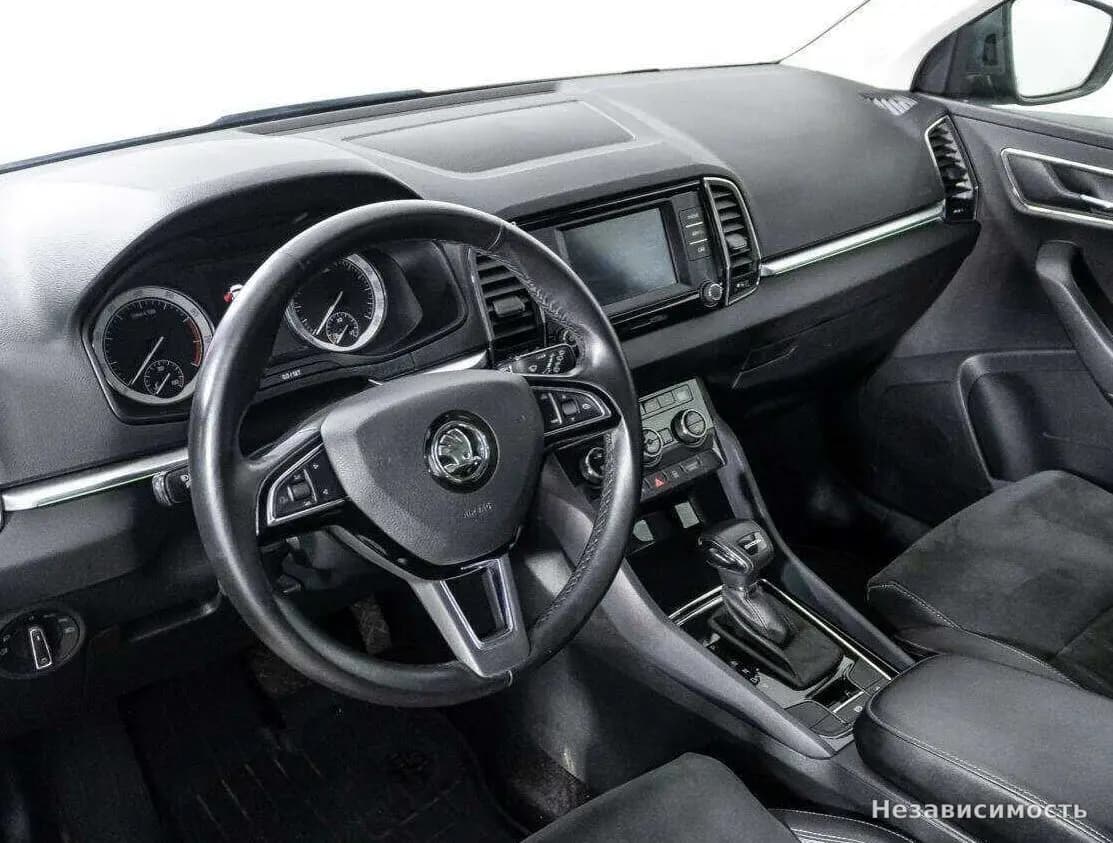 Skoda Karoq 2020 с пробегом — фото 10