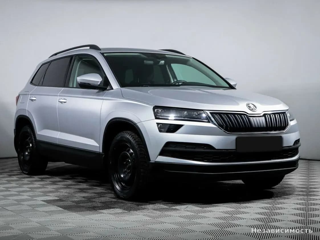 Skoda Karoq 2020 с пробегом — фото 3