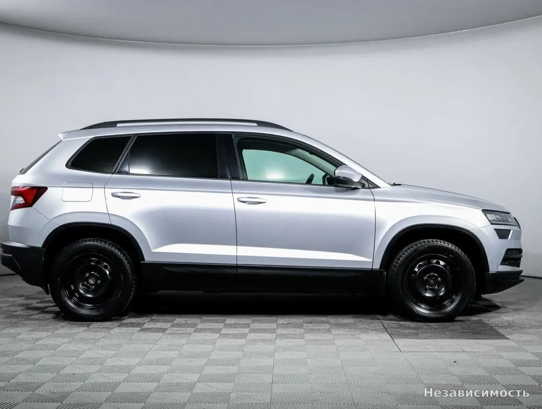 Skoda Karoq 2020 с пробегом — фото 4