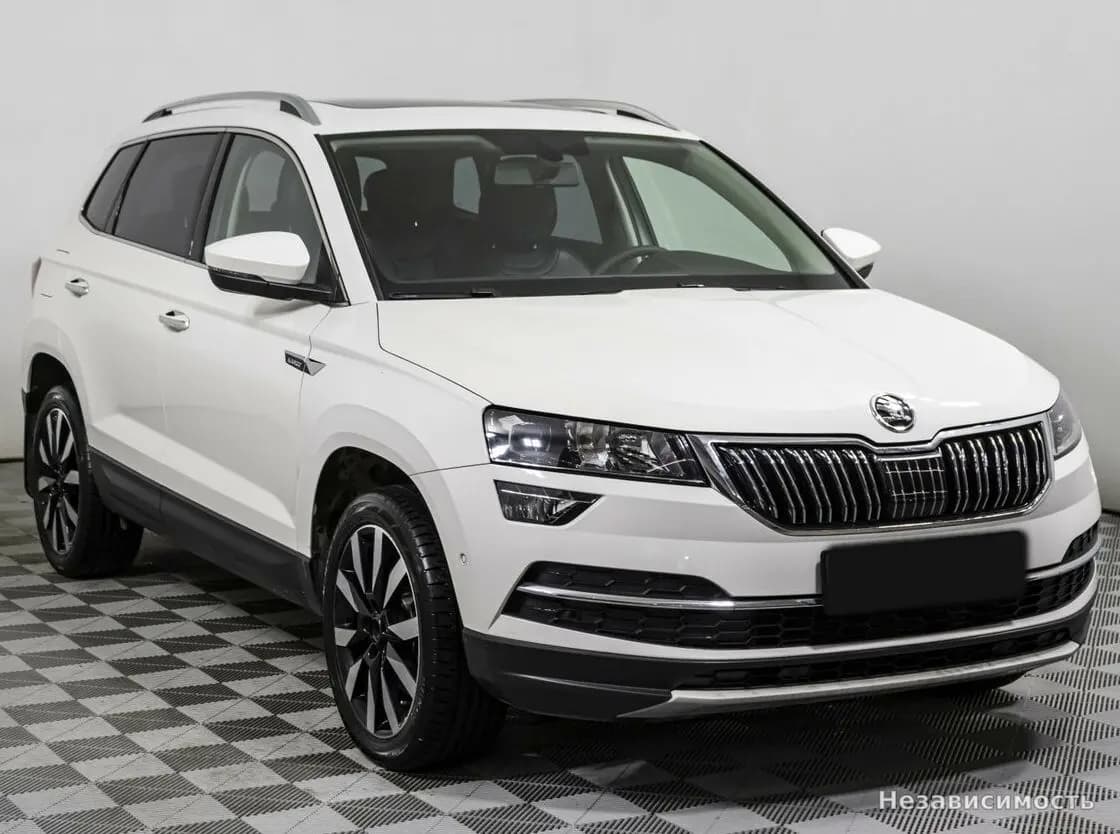 Skoda Karoq 2021 с пробегом — фото 3