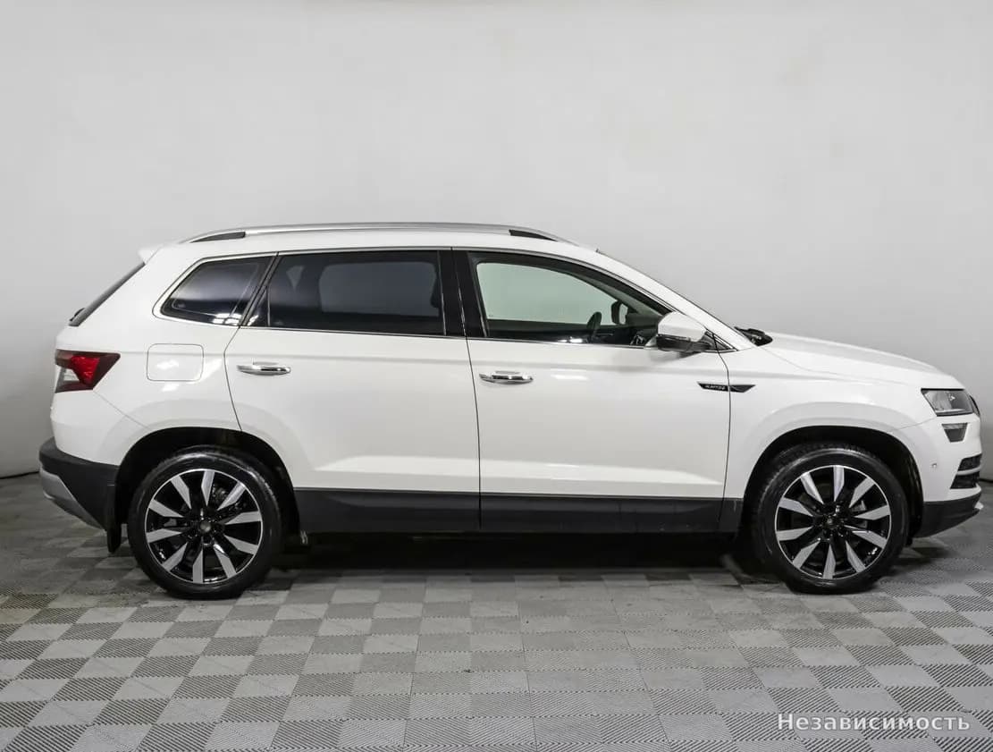 Skoda Karoq 2021 с пробегом — фото 4