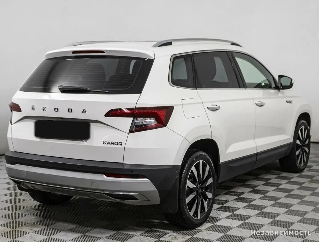 Skoda Karoq 2021 с пробегом — фото 5