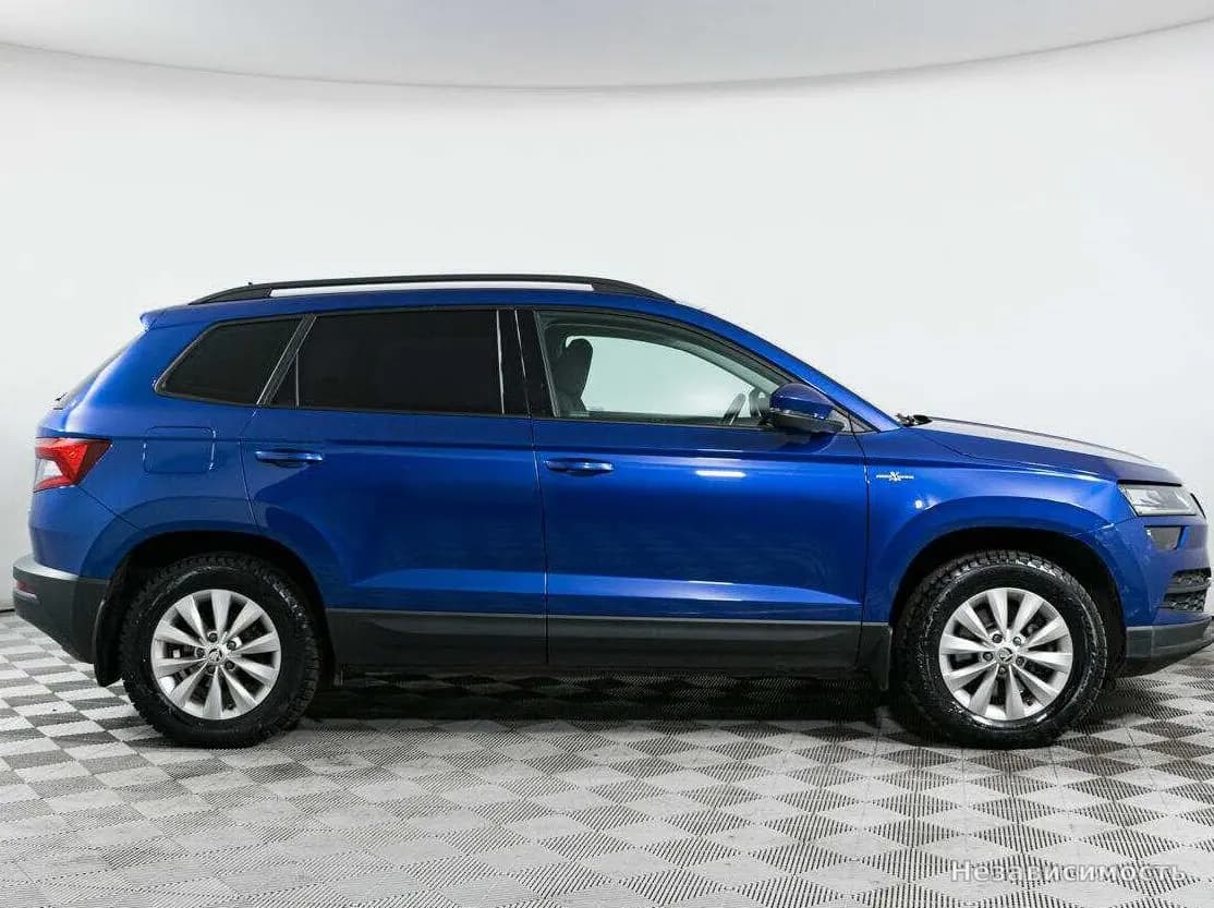 Skoda Karoq 2021 с пробегом — фото 3