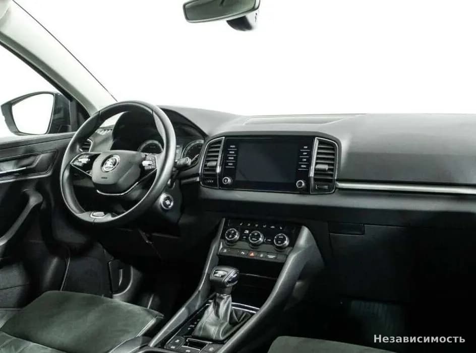 Skoda Karoq 2020 с пробегом — фото 9
